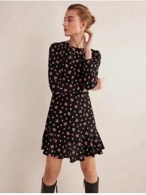 Boden Long Sleeve Flippy Dress